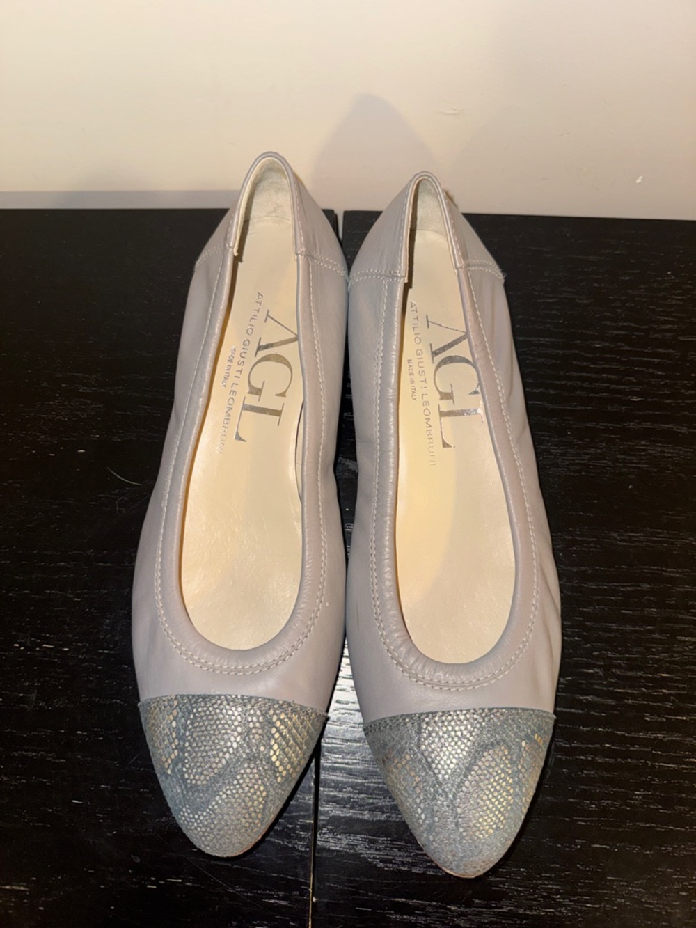 AGL Grey Leather Pointed Almond Toe Ballet Flats